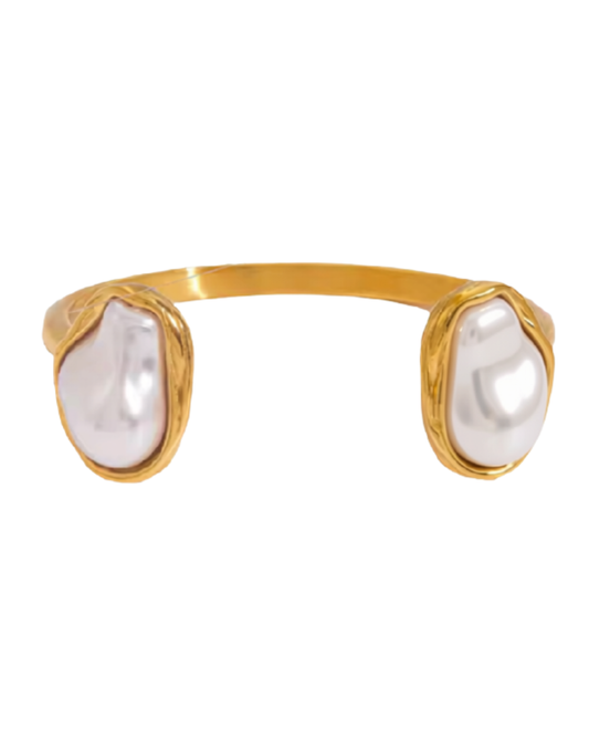 Isla Pearl Bangle