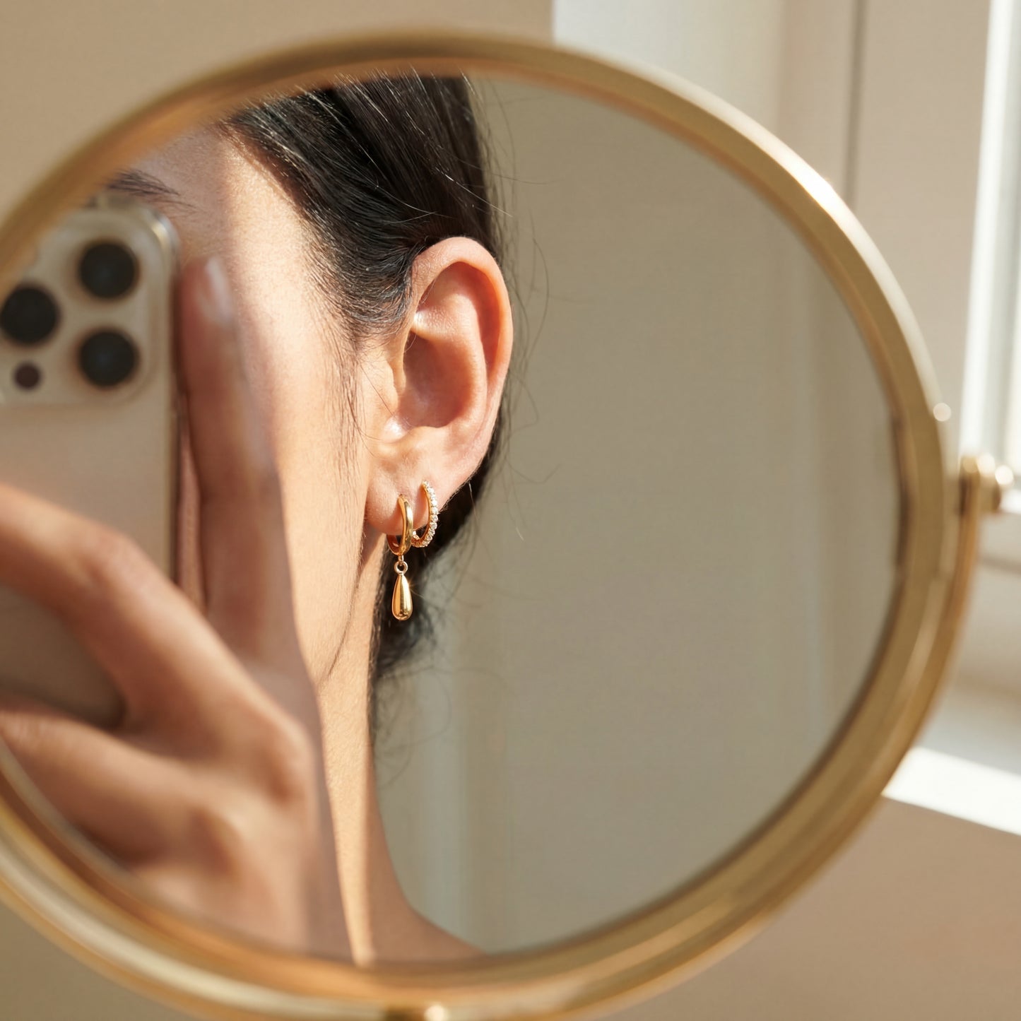 Zayé Pendant Earrings